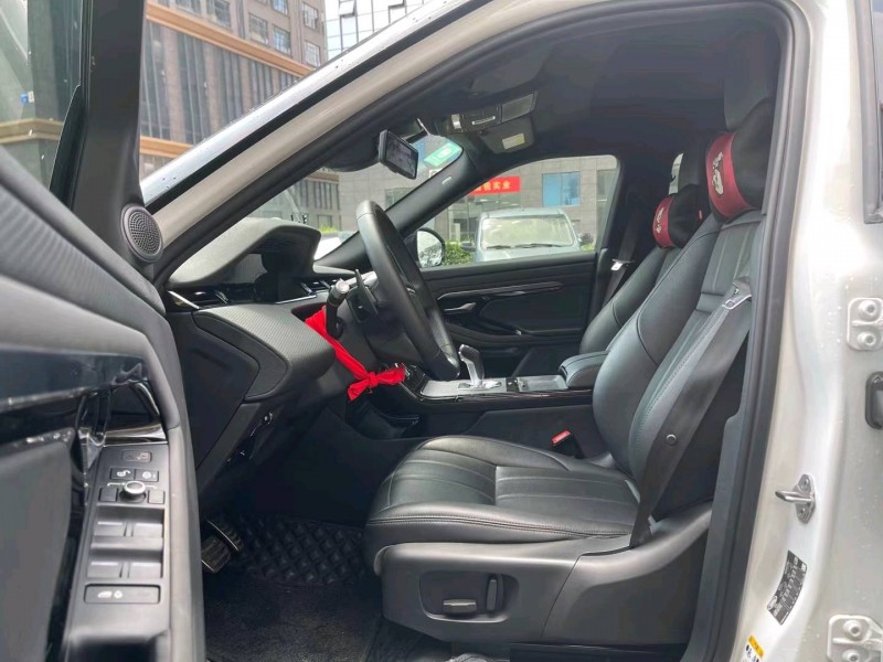 广州21年路虎极光8