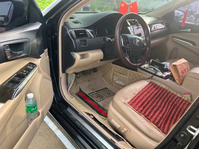 徐州14年丰田凯美瑞4