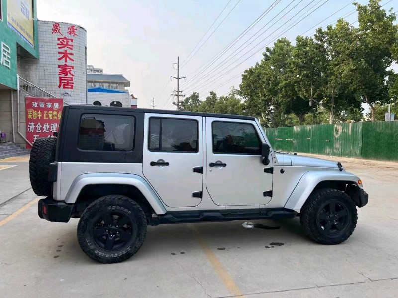 東營10年Jeep牧馬人3