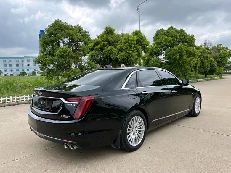 盐城20年凯迪拉克CT68