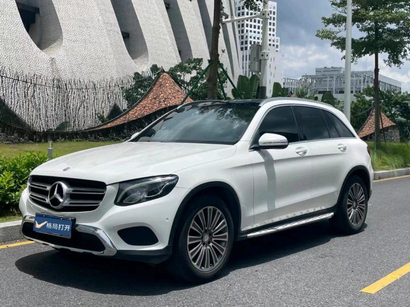 广州17年奔驰GLC3