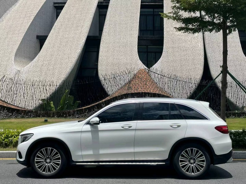 广州17年奔驰GLC8