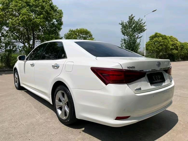 盐城16年丰田皇冠9