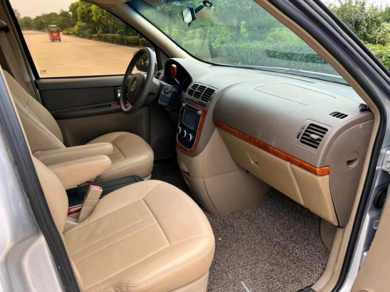 盐城15年别克GL88