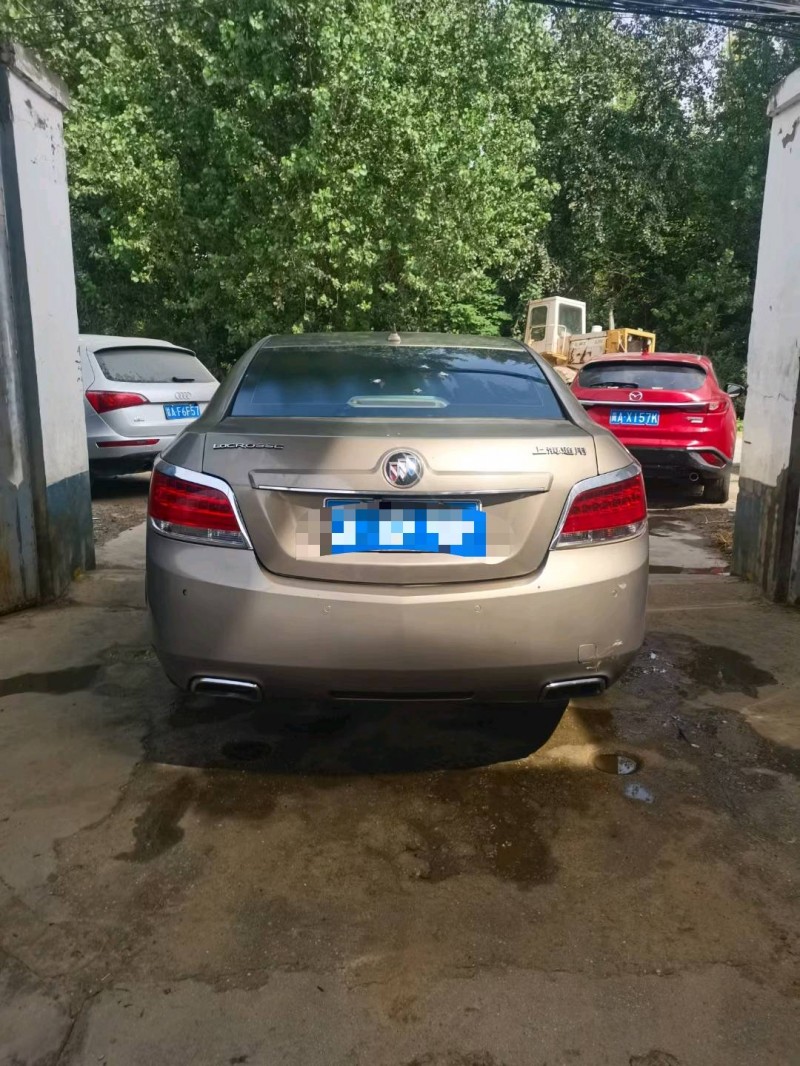 保定13年别克君越9