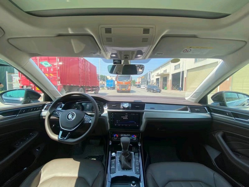 东莞22年大众辉昂5