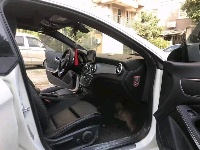 泉州16年奔驰CLA8