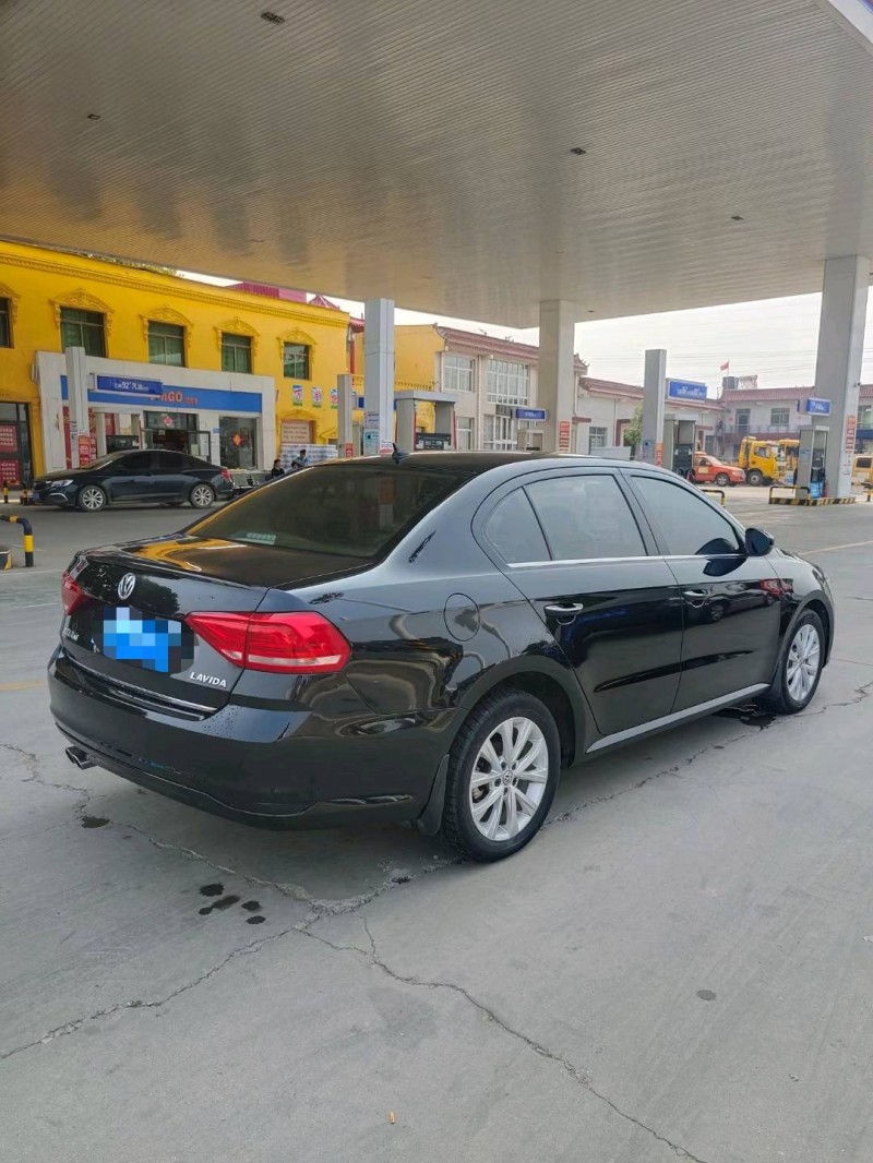 保定17年大众朗逸4