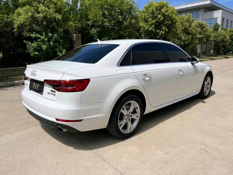 鹽城17年奧迪A4L8