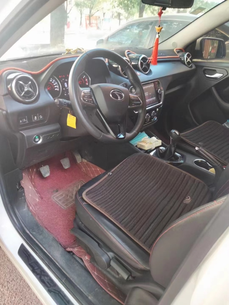 宜春18年东南汽车DX33