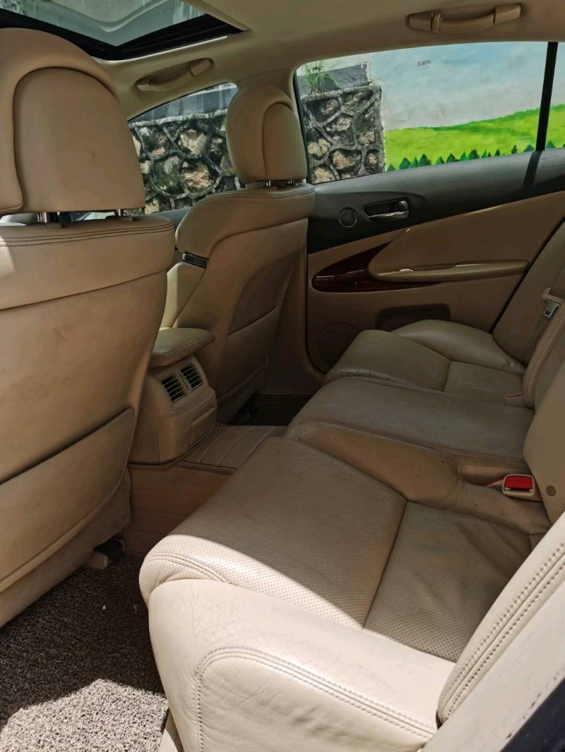 东莞10年雷克萨斯GS7