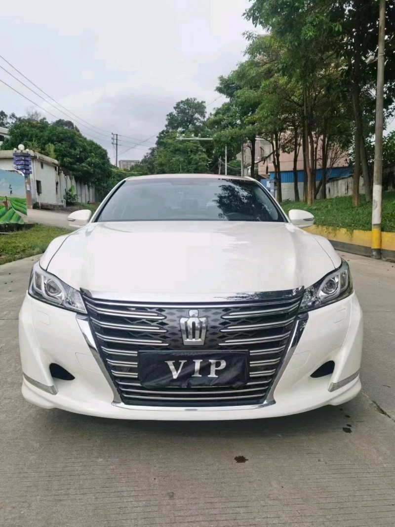 东莞16年丰田皇冠9