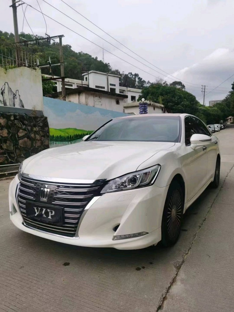 东莞16年丰田皇冠7