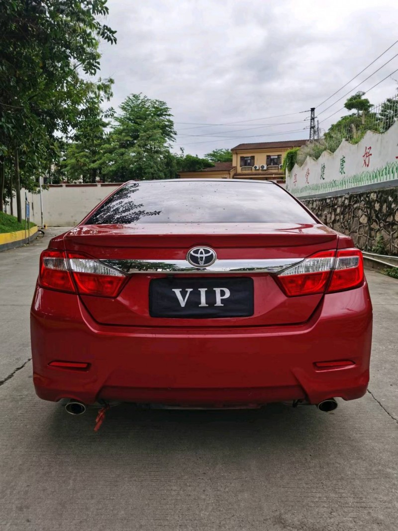 东莞13年丰田凯美瑞9