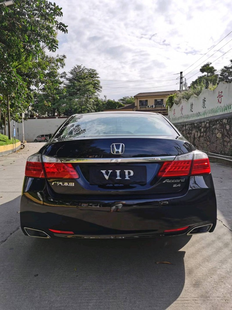 东莞14年本田雅阁9