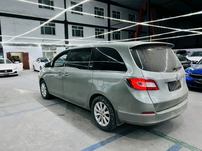 聊城15年别克GL87