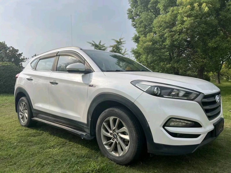 泰州16年现代途胜2