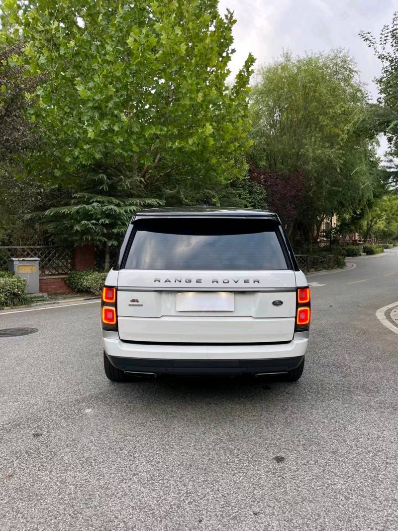 青岛19年路虎揽胜行政1