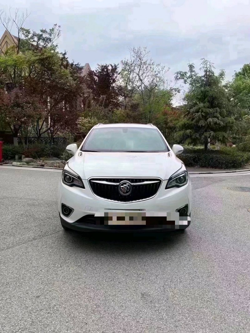 青岛18年别克昂科威1