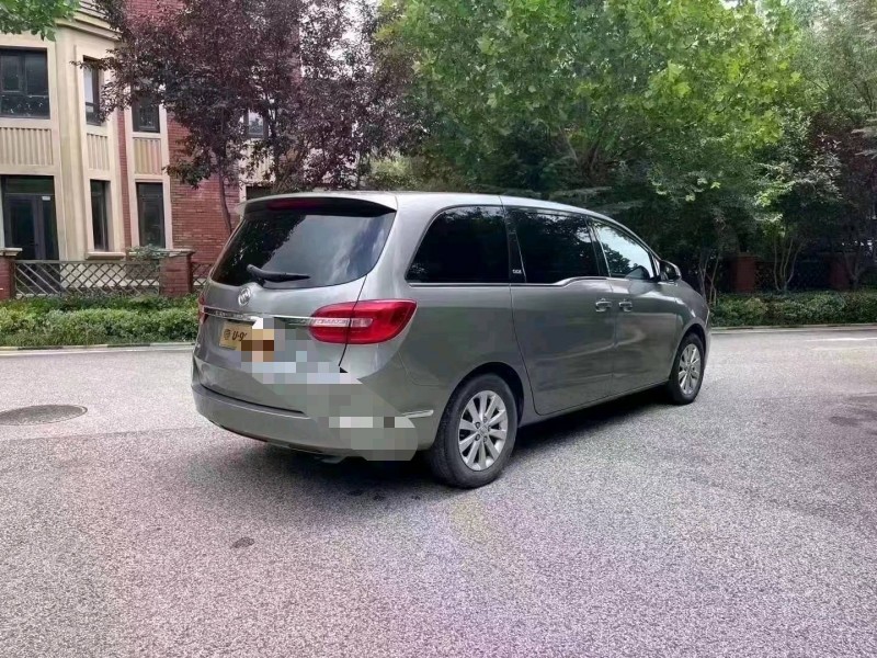 青岛16年别克GL87