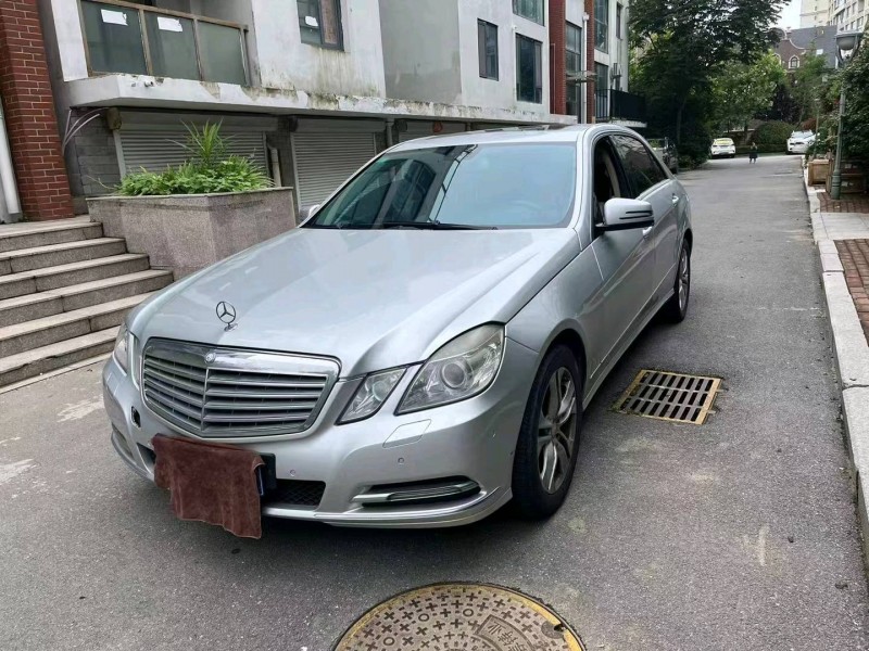 青岛13年奔驰E2