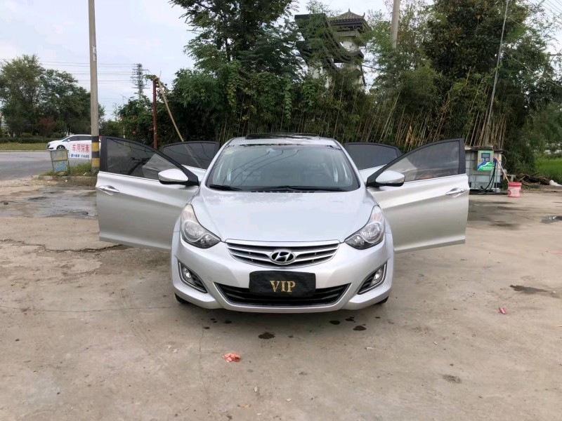 徐州13年现代朗动1