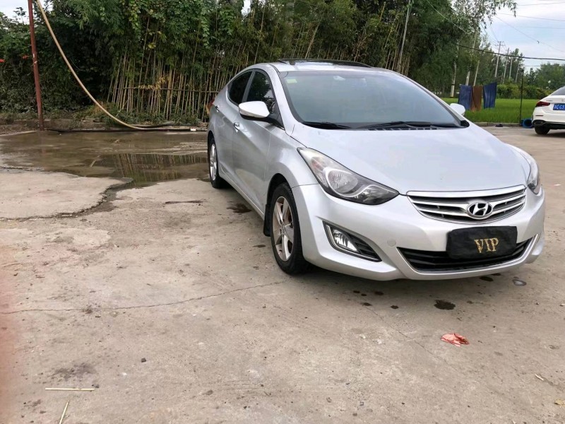 徐州13年现代朗动2