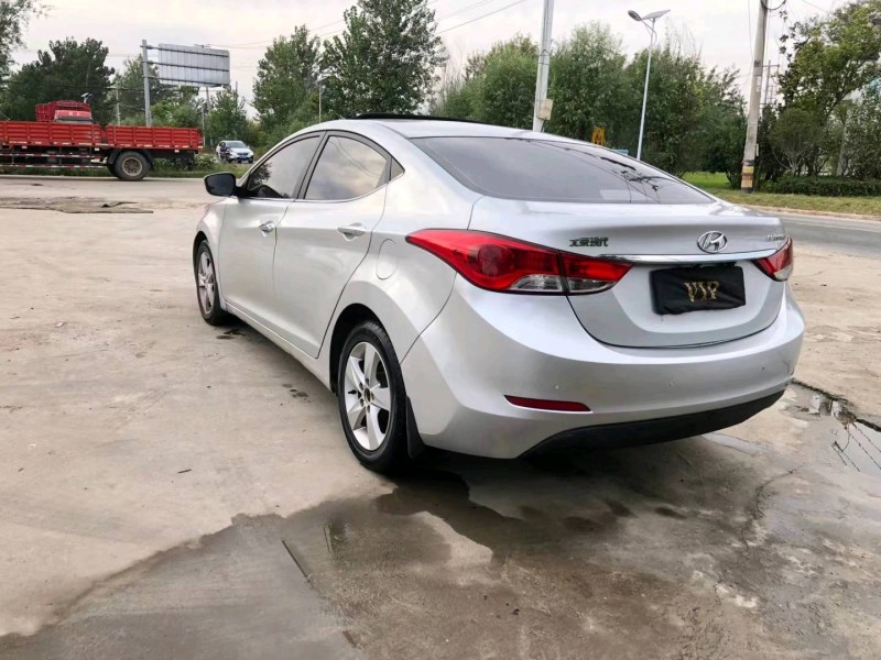 徐州13年现代朗动6