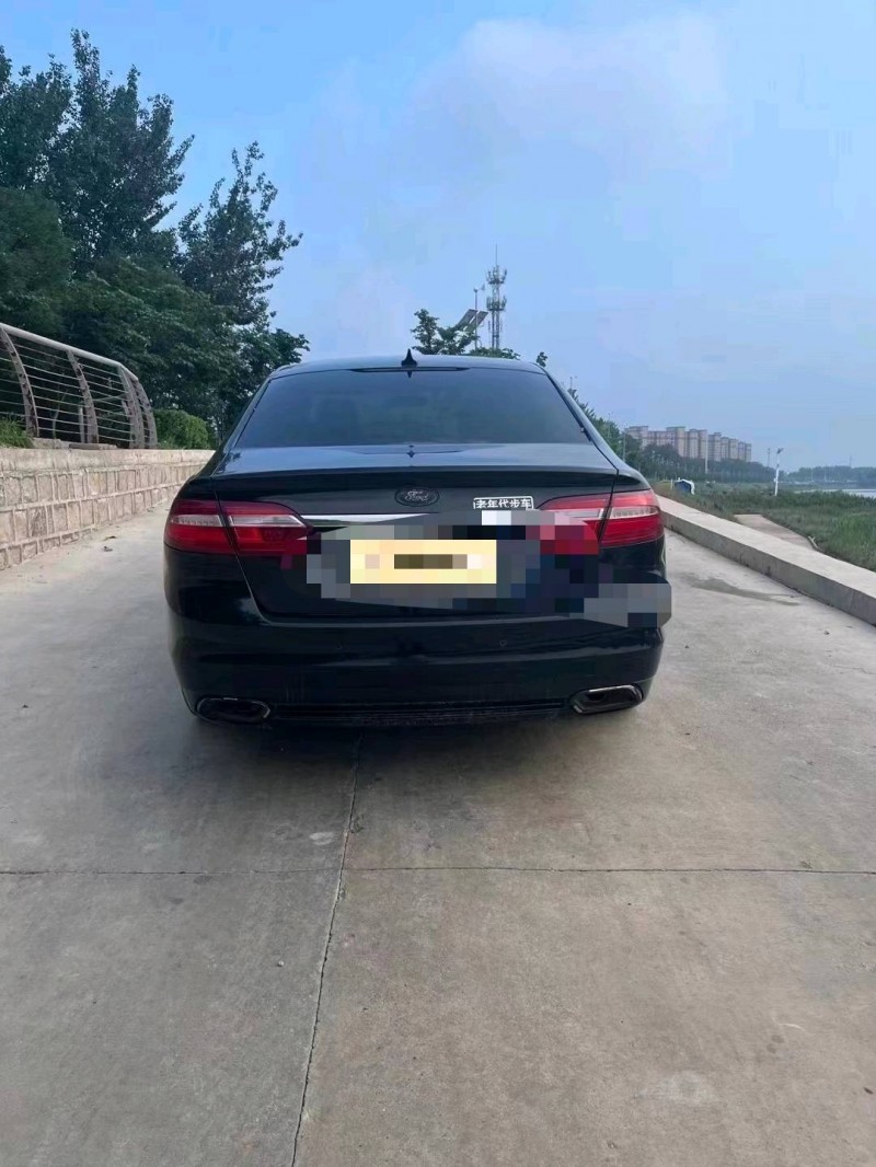 青岛18年福特金牛座9