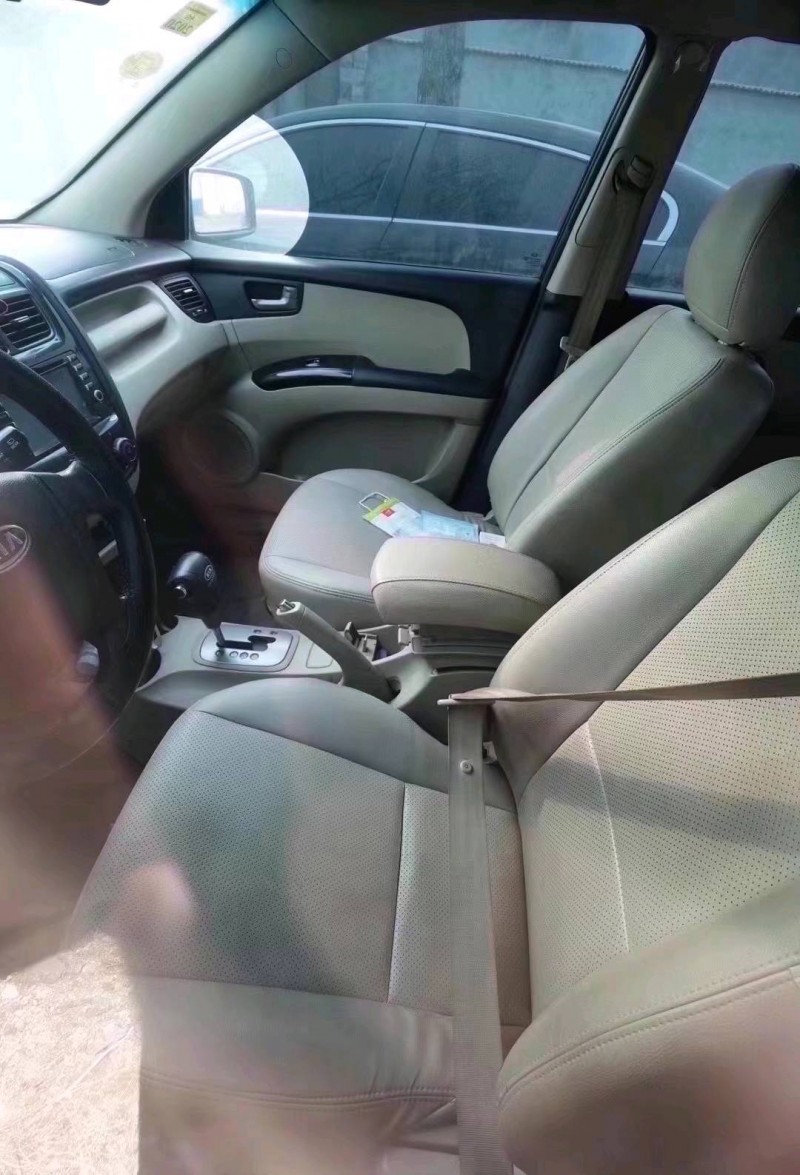 济宁11年起亚狮跑4