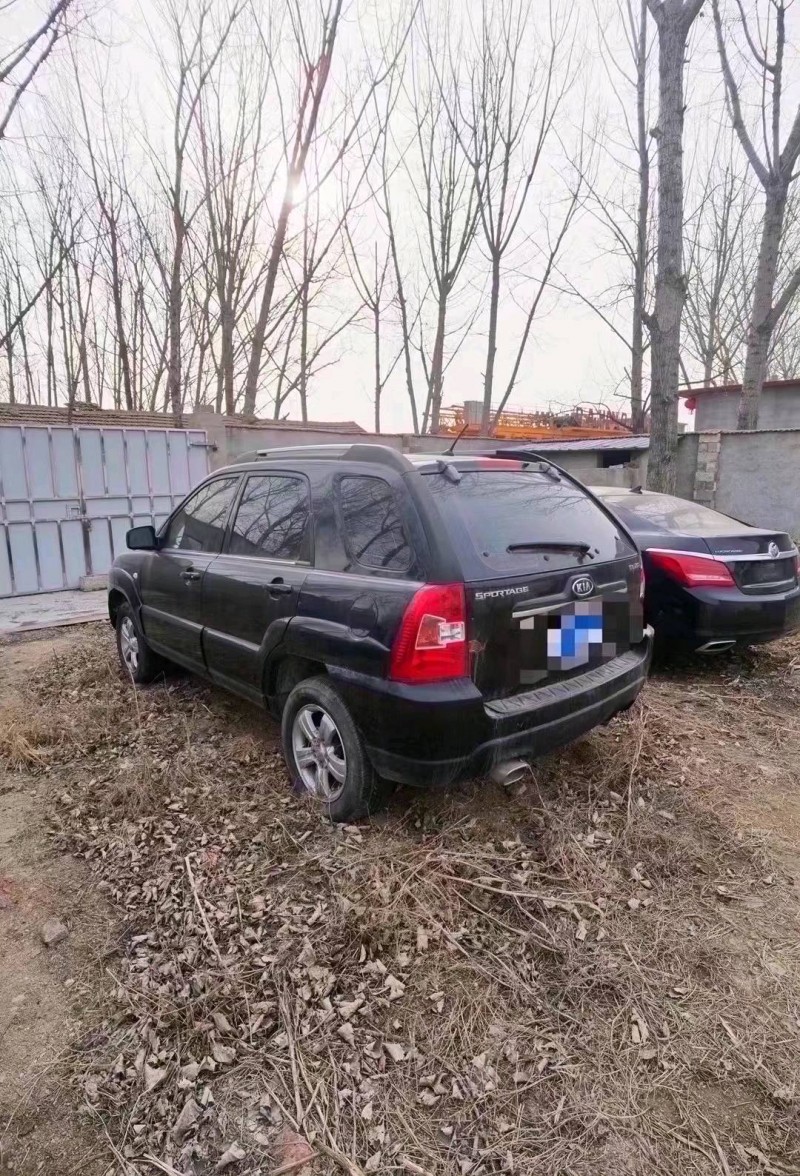 济宁11年起亚狮跑6