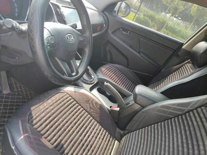 北京13年起亚智跑5