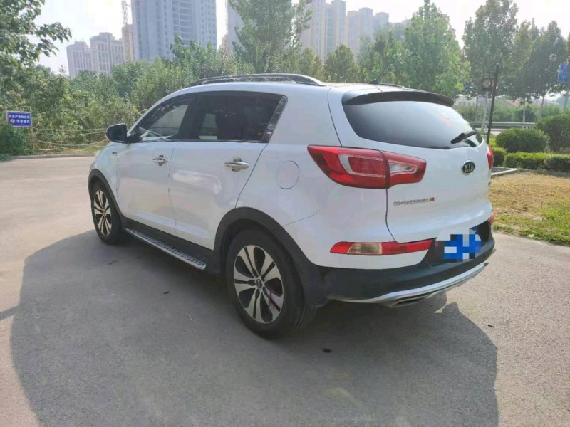 北京13年起亚智跑8