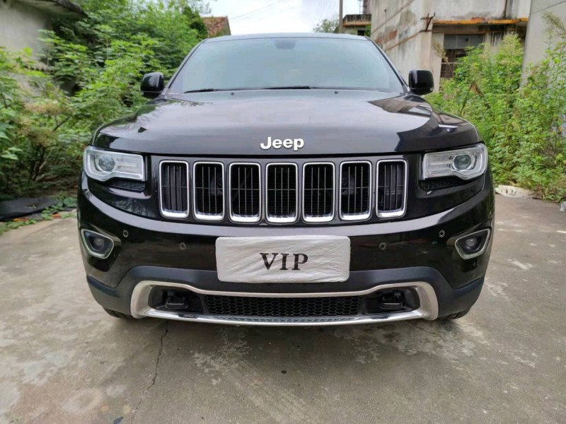 北京17年Jeep大切诺基9