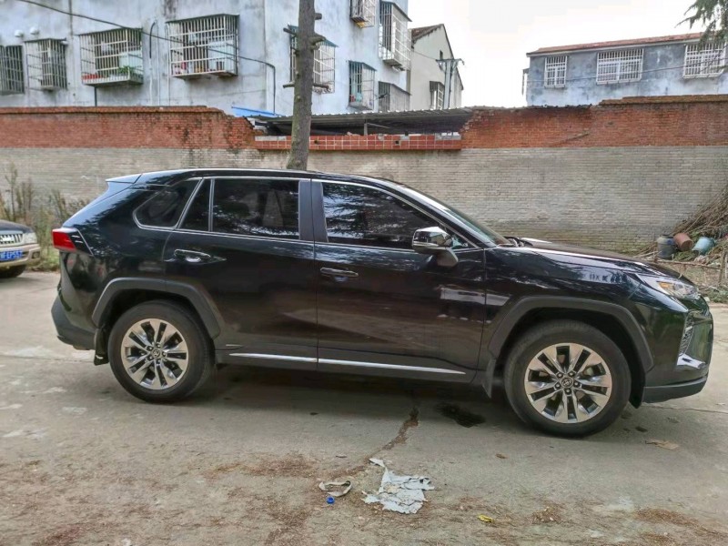 北京20年丰田威兰达8