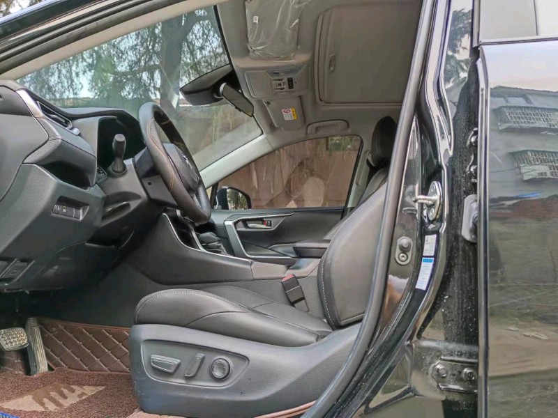 北京20年丰田威兰达5