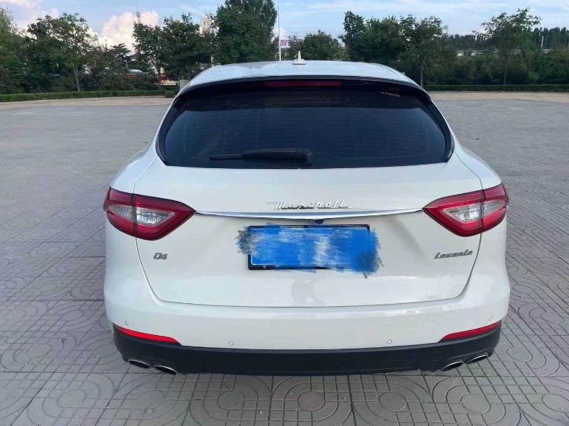 潍坊18年玛莎拉蒂Levante2