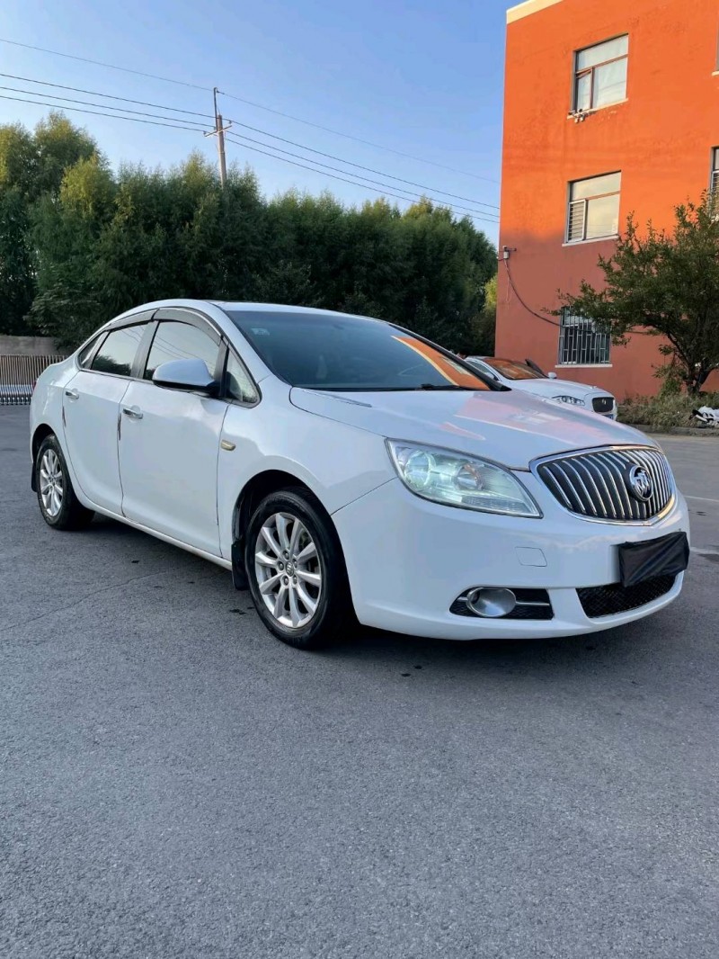 沈阳11年别克英朗GT3