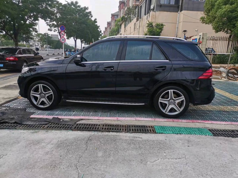 徐州18年奔驰GLE3