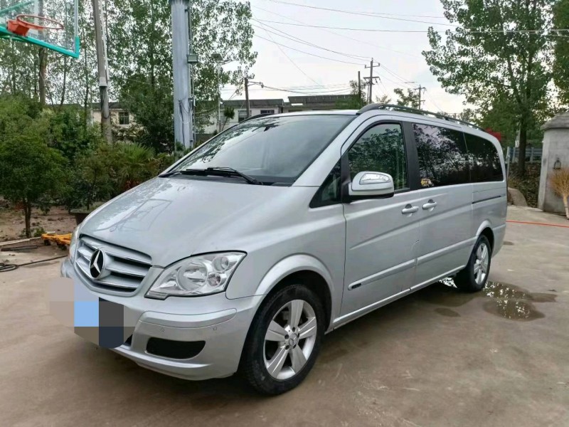 枣庄11年奔驰唯雅诺5