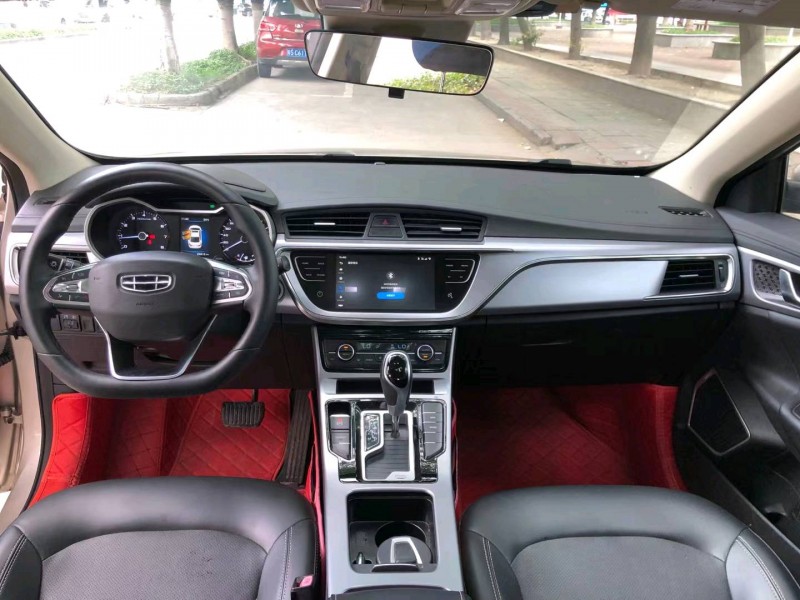 淮南19年吉利帝豪GL9