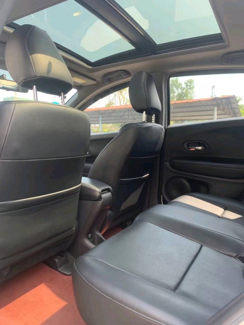 中山17年本田XRV8