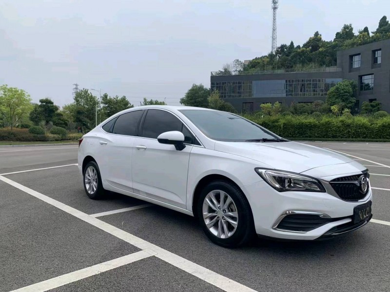 北京17年别克威朗2