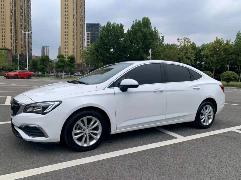 北京17年别克威朗3