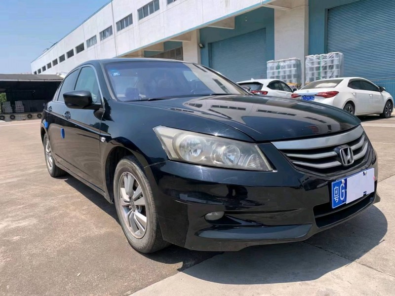 中山11年本田雅阁2