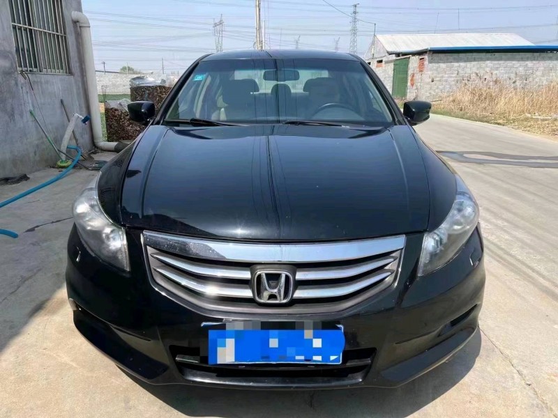 烟台12年本田雅阁1