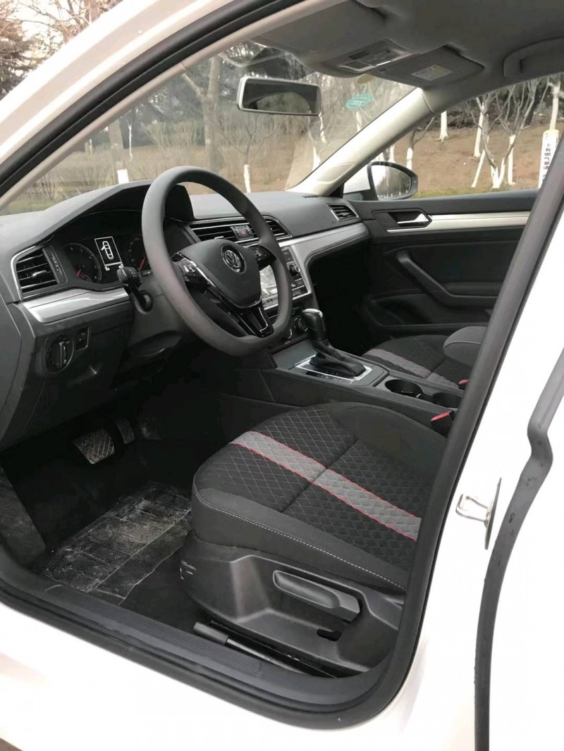 潍坊20年大众凌渡5