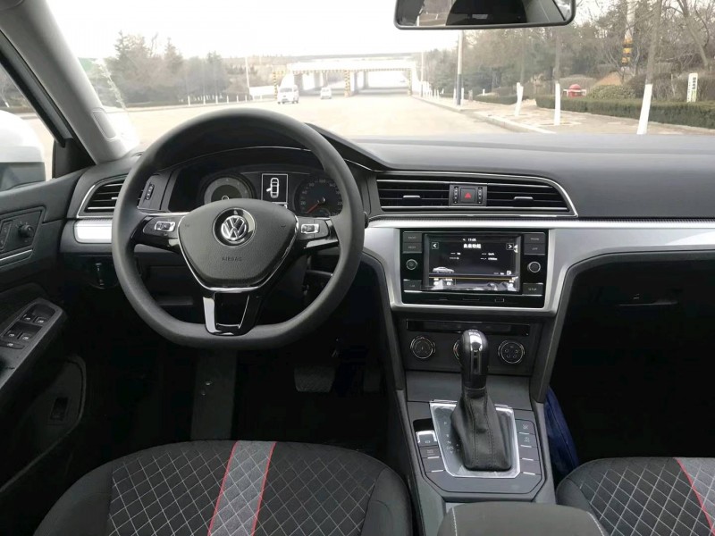 潍坊20年大众凌渡6