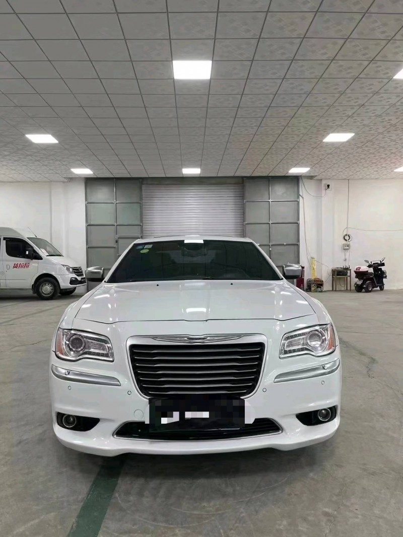 廊坊15年克萊斯勒300C1