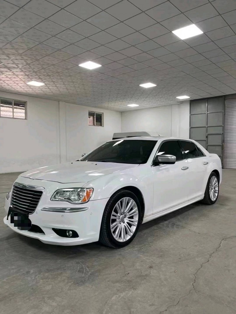 廊坊15年克萊斯勒300C2